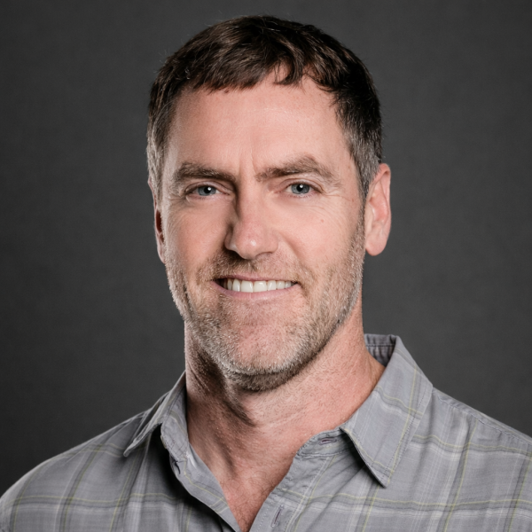 Justin Leonard - headshot