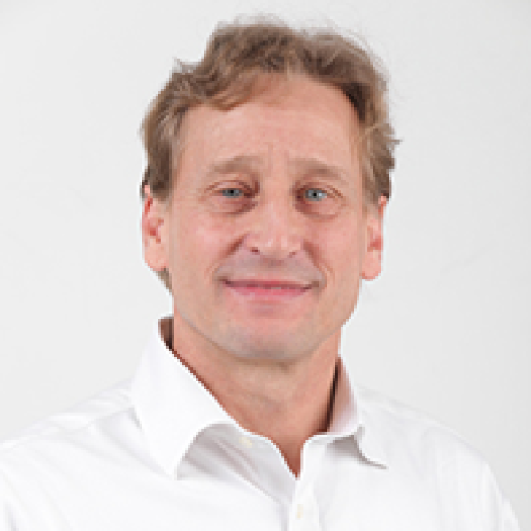 Peter Storch headshot