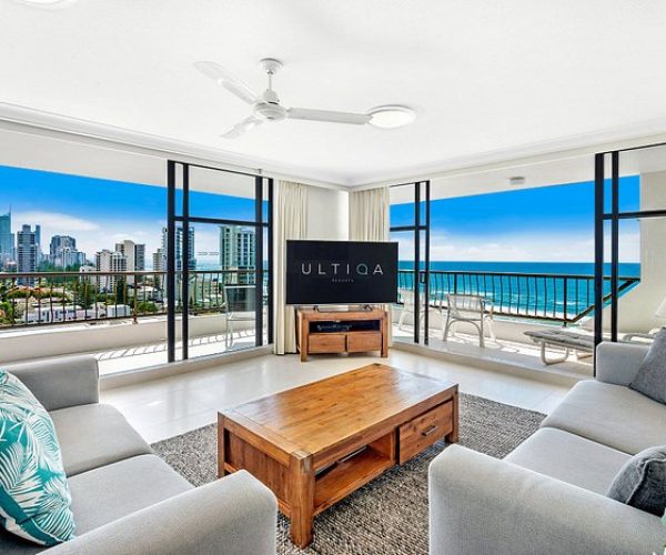 superior-living-room